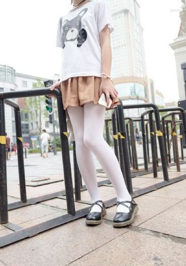 《活着》丧尸电影在线观看免费_国产剧手机免费观看完整