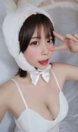 楼顶的大象_BD英语手机在线观看